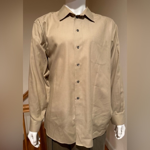 Dockers Tan Button Down Long Sleeve Collared. Pleated Back locker loop Sz XL - Picture 2 of 14